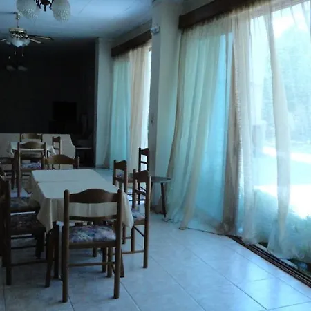 Otel Nestor