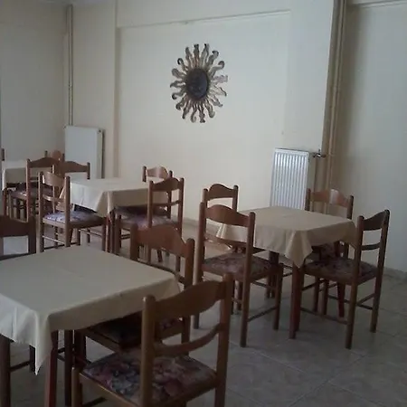 Отель Nestor